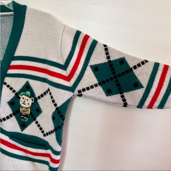 Multicolored Green & Off White V-neck Cardigan - Picture 7 of 9